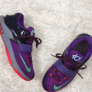 Nike KD low top sneakers